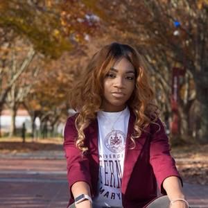 Meet your Posher, Christine